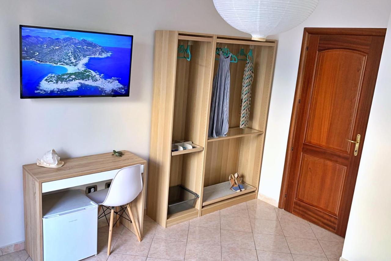 Ardoc B&B Cagliari Buitenkant foto